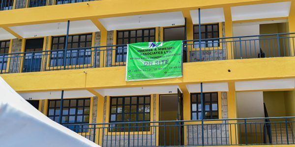 Renis Apartments